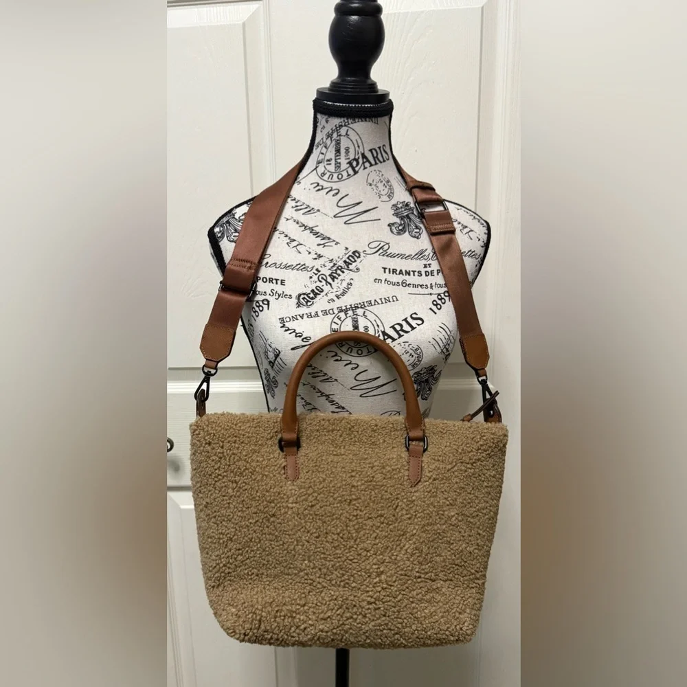 NWOT- DKNY Tan Brown Sherpa Crossbody Bag - Picture 4 of 4